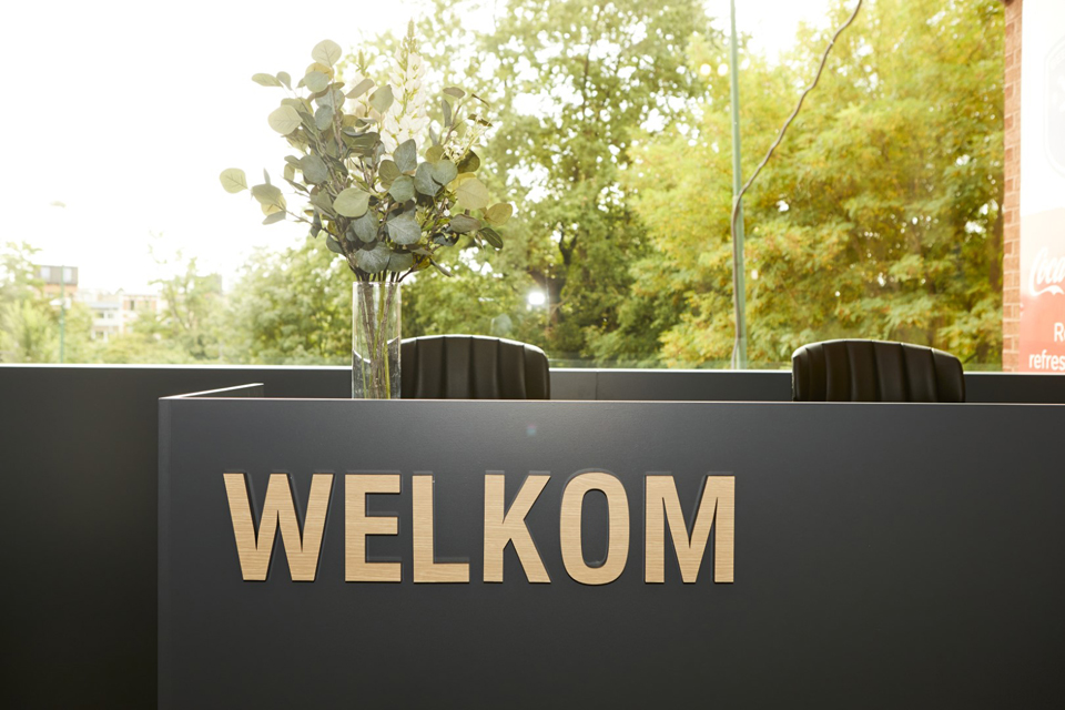 belettering op een toog