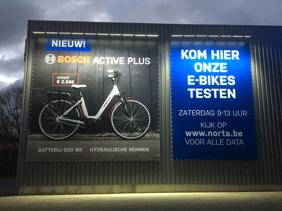 reclamezuil toerisme verlicht