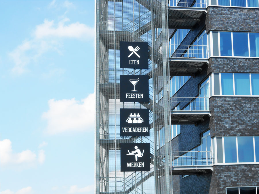 reclamezuil toerisme verlicht