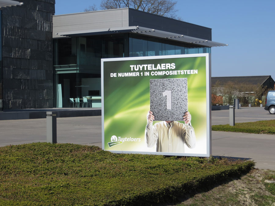 reclamezuil toerisme verlicht