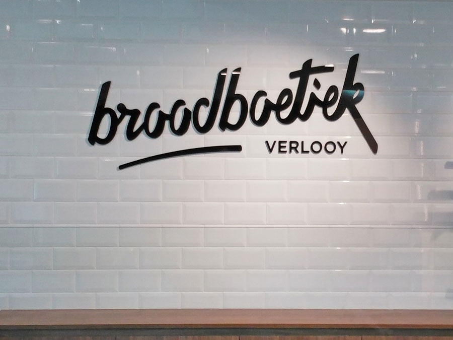 Reliëfletters in dibond of acrylox